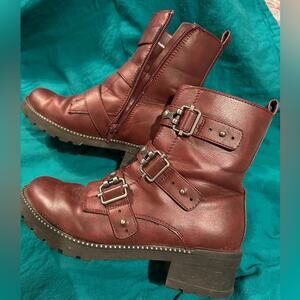 SO Red Heeled Moto Boots with Buckles and side zipper sz 7